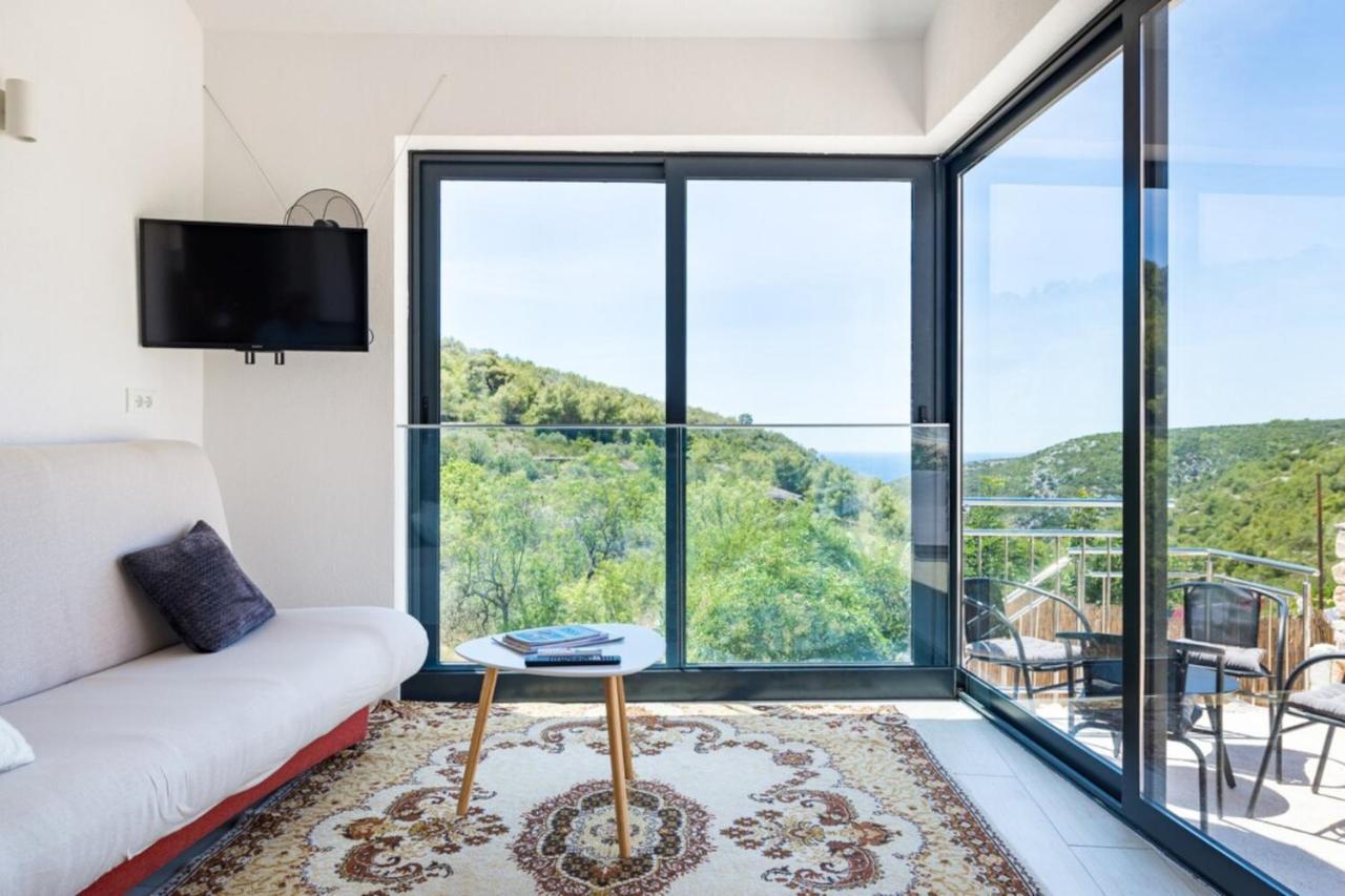 코미자 Rural House Pikola With Sea View On Vis Island 빌라 외부 사진